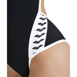 Arena Icons Super Fly Back Solid Femme Noir -Swim Fit Soldes main 005036 501 W ICONS TEAM SUPERFLY BACK ONE PIECE 005 O 2328